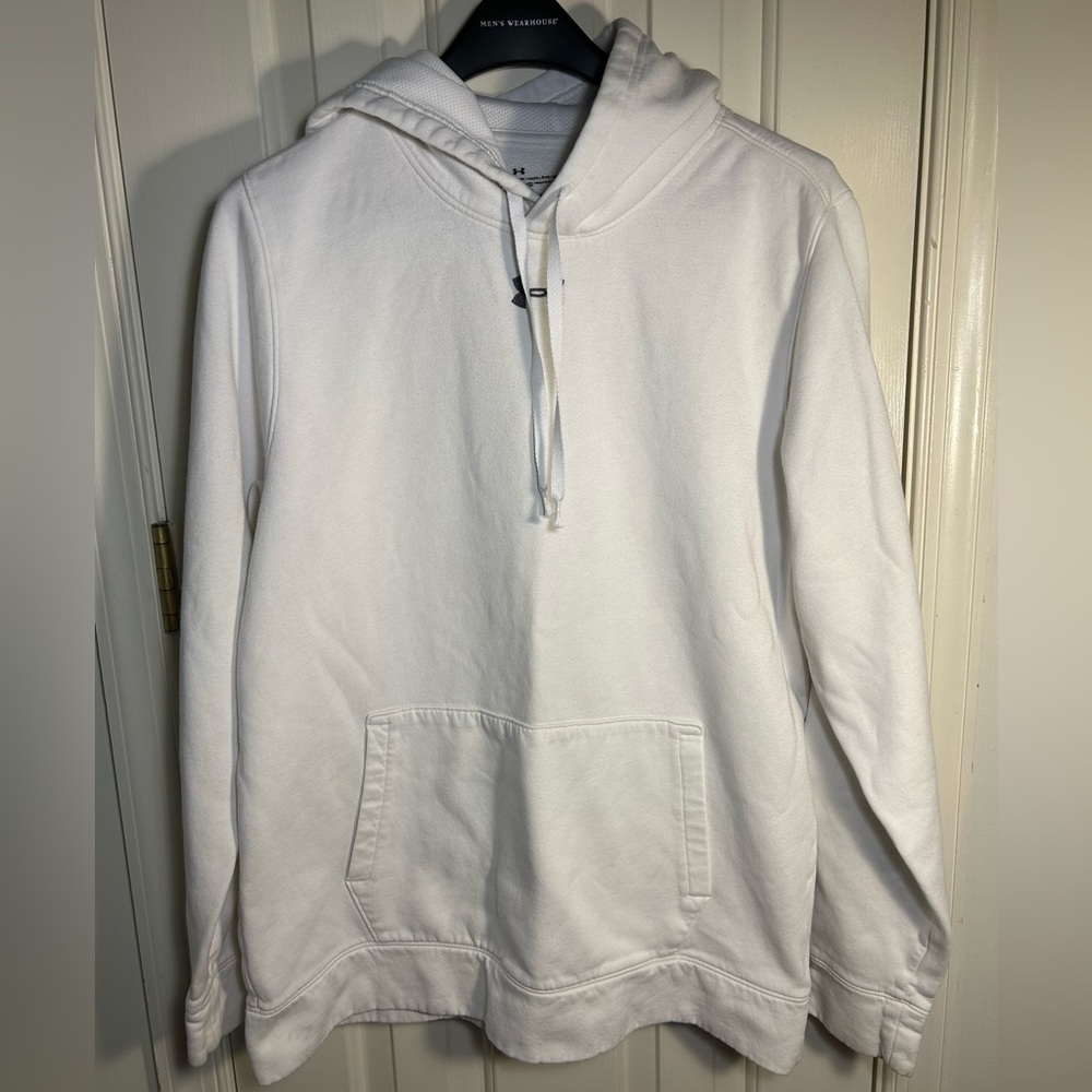 Men’s large Under Armour hooded sweatshirt.